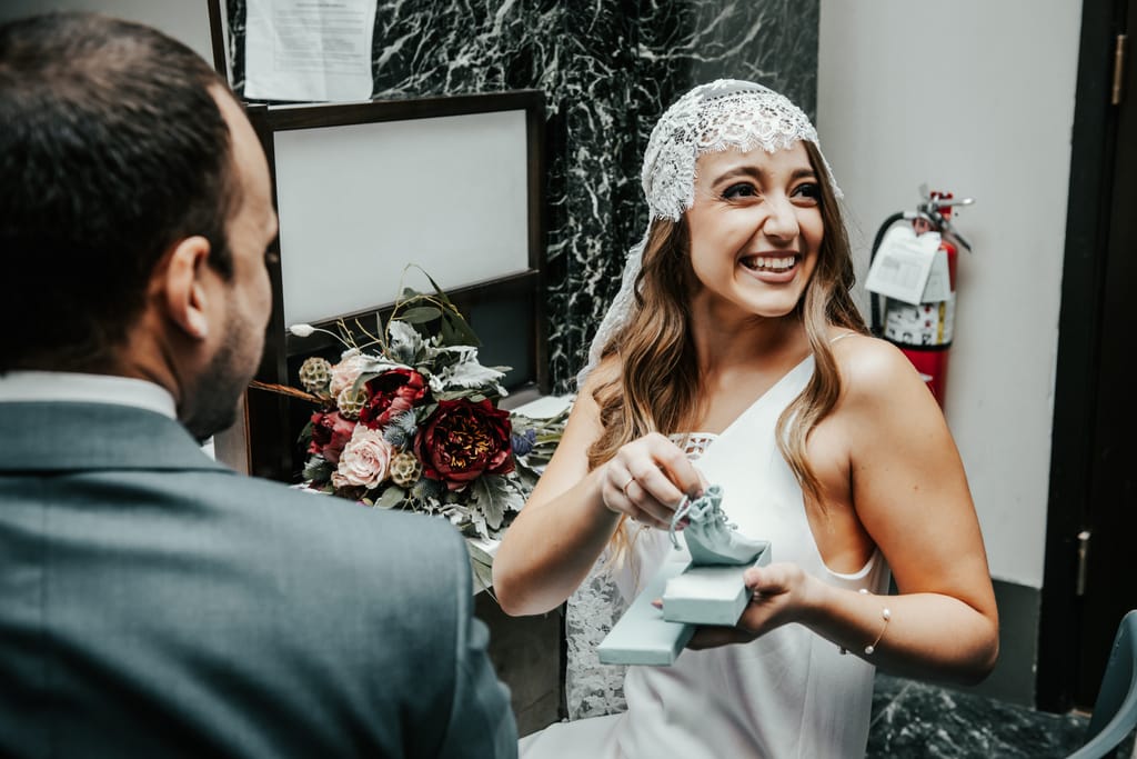 Pati and Gabriel at their elopement, photograph 8 of 87