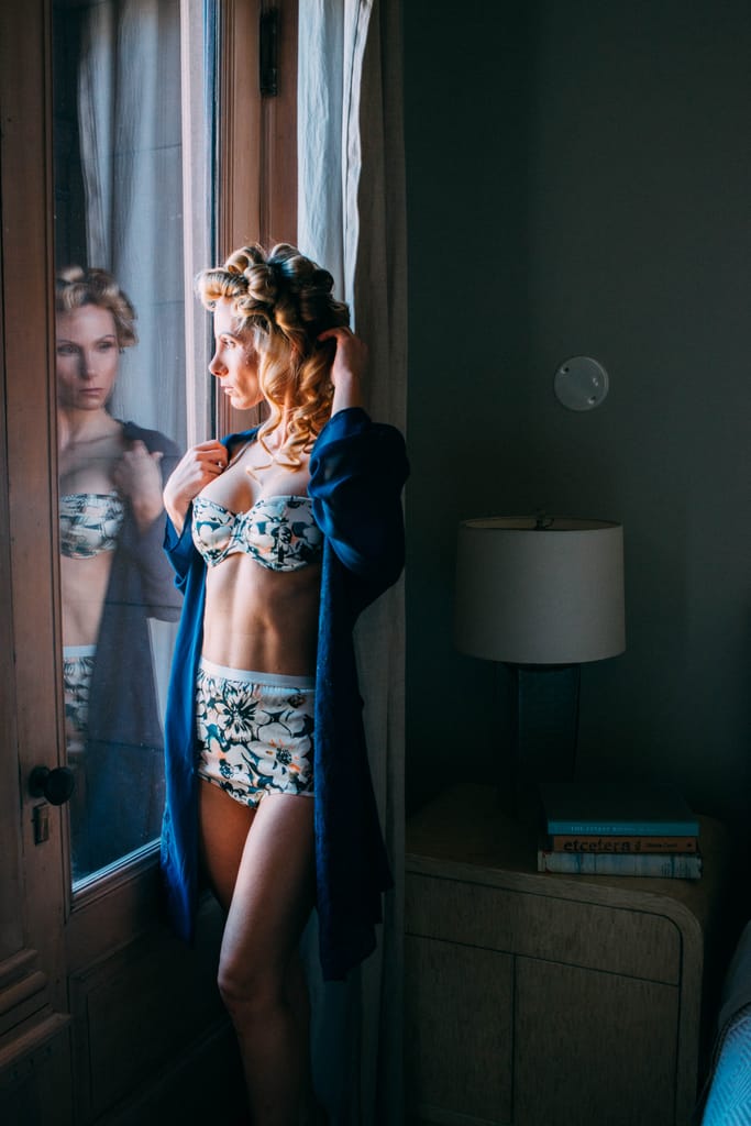 Clarissa — glam and fine art portrait, photograph 13 of 59