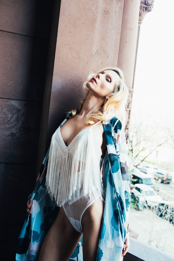 Clarissa — glam and fine art portrait, photograph 25 of 59