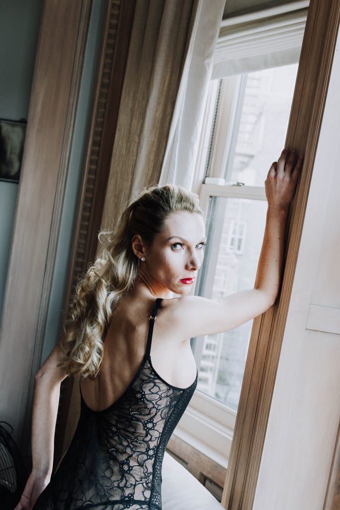 Clarissa — glam and fine art portrait, photograph 38 of 59