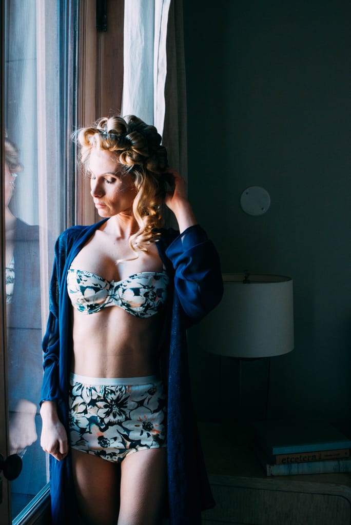 Clarissa — glam and fine art portrait, photograph 12 of 59