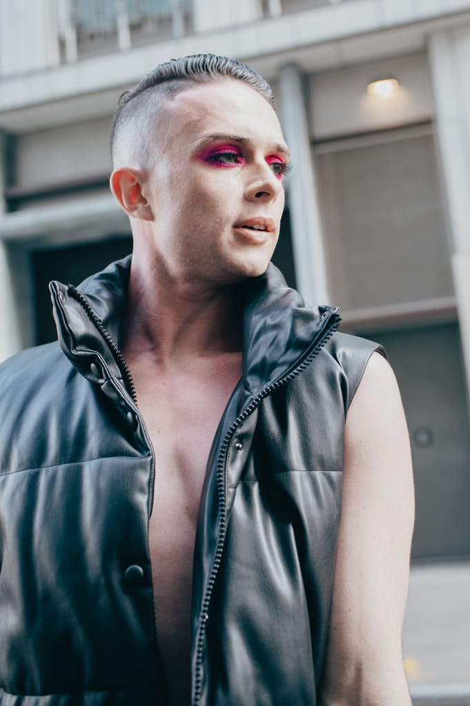 Eoghan — glam and fine art portrait, photograph 22 of 29