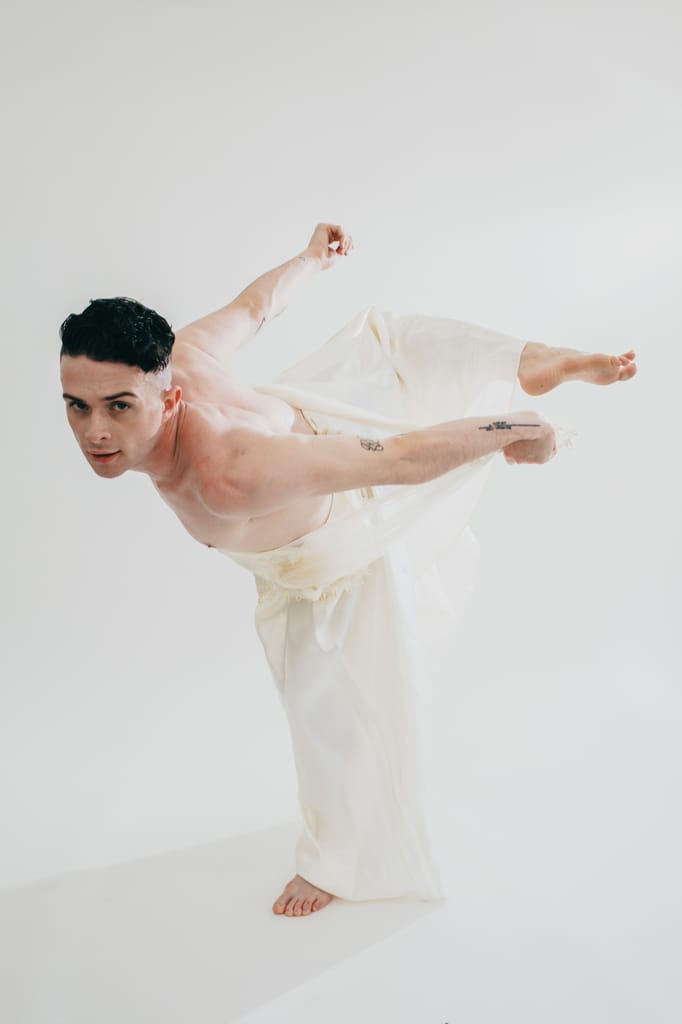 Eoghan — glam and fine art portrait, photograph 10 of 29