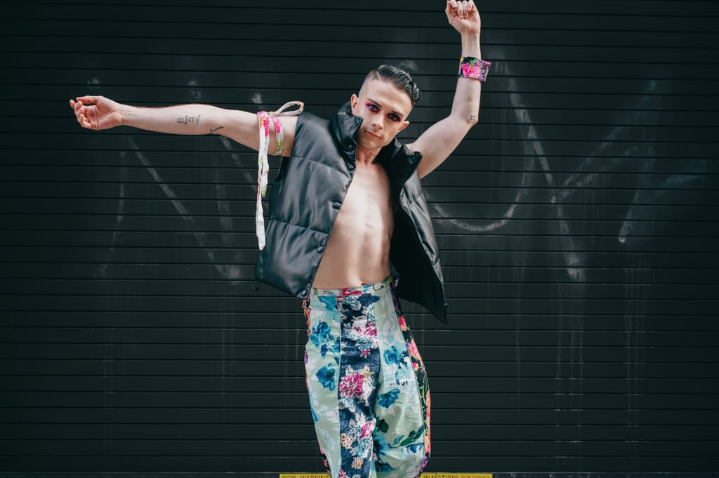 Eoghan — glam and fine art portrait, photograph 24 of 29