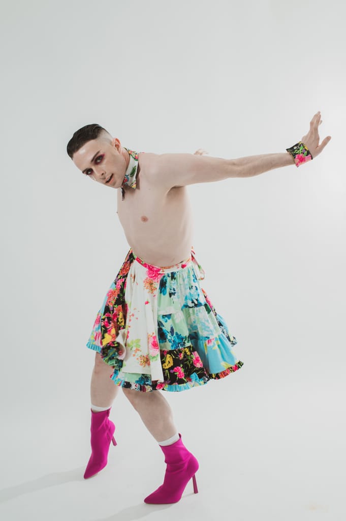 Eoghan — glam and fine art portrait, photograph 20 of 29