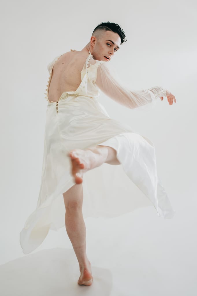 Eoghan — glam and fine art portrait, photograph 7 of 29