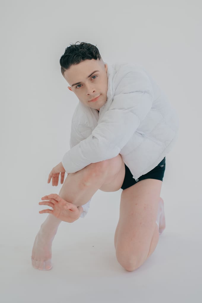 Eoghan — glam and fine art portrait, photograph 2 of 29