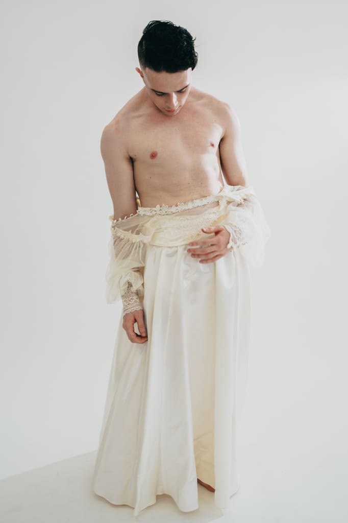 Eoghan — glam and fine art portrait, photograph 8 of 29