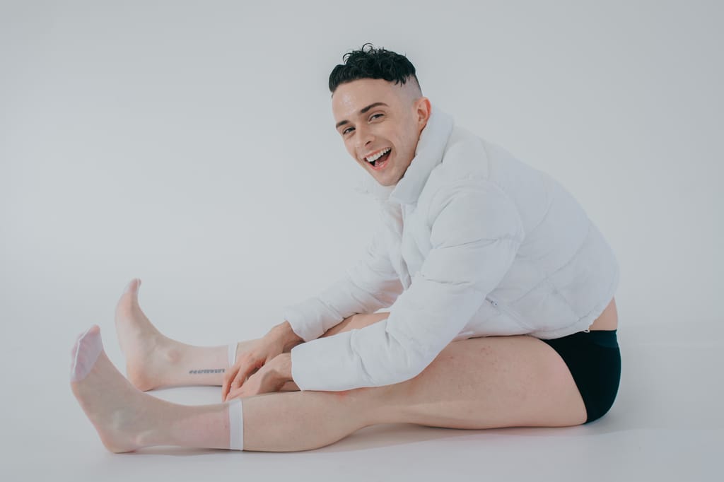 Eoghan — glam and fine art portrait, photograph 4 of 29