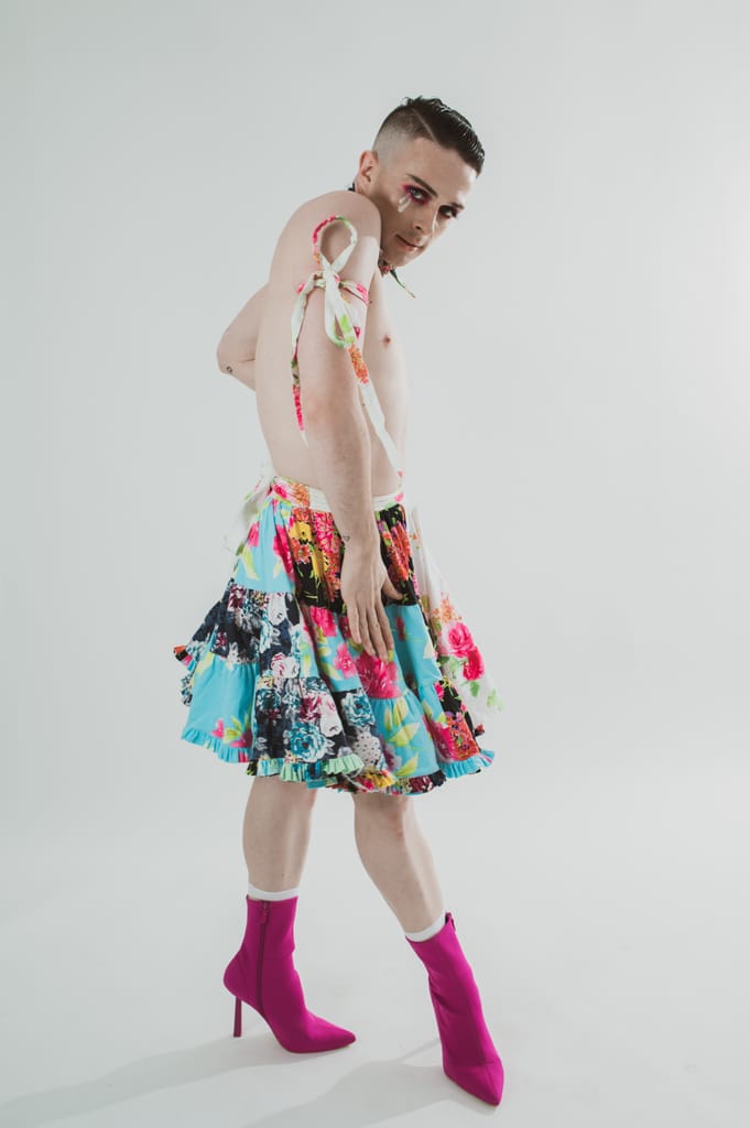 Eoghan — glam and fine art portrait, photograph 21 of 29