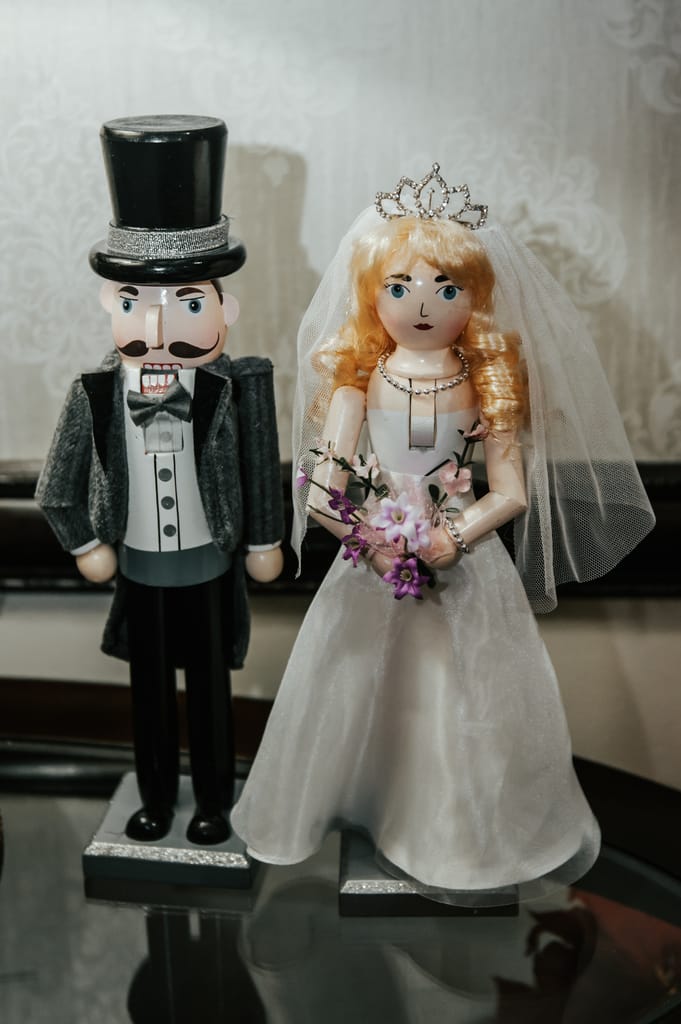 Kristen and Mike on their wedding day, photograph 73 of 122