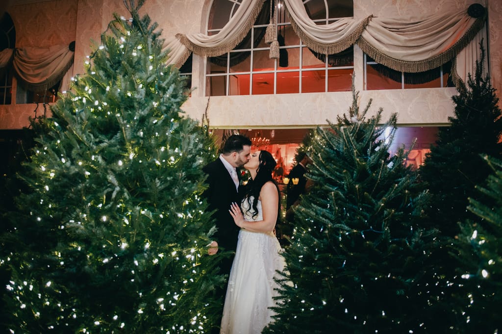 Kristen and Mike on their wedding day, photograph 87 of 122