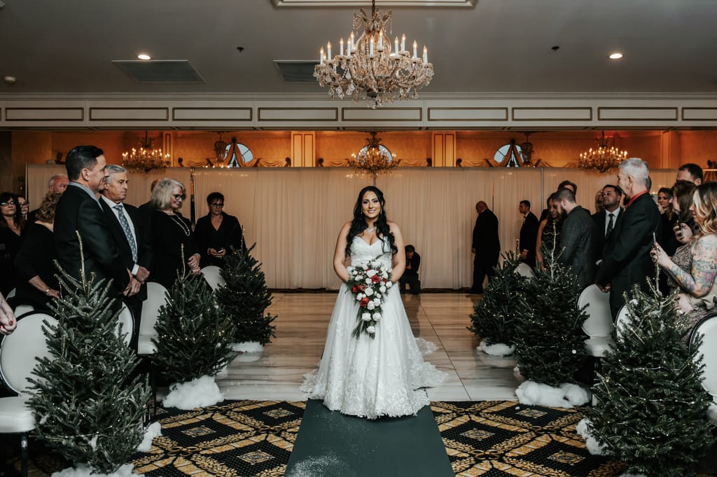 Kristen and Mike on their wedding day, photograph 63 of 122