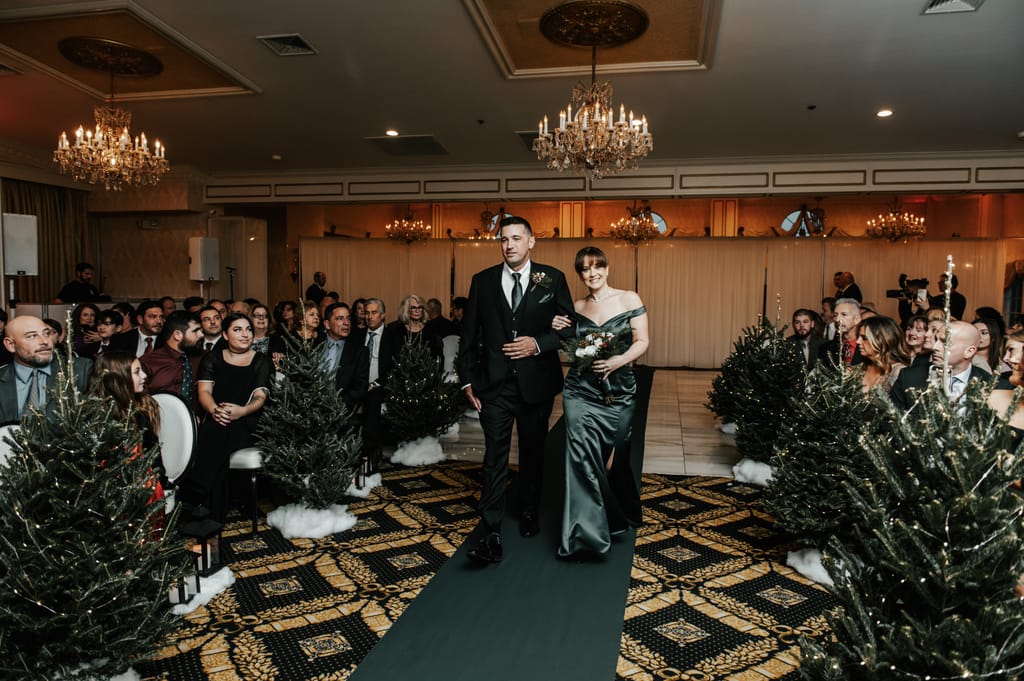 Kristen and Mike on their wedding day, photograph 60 of 122