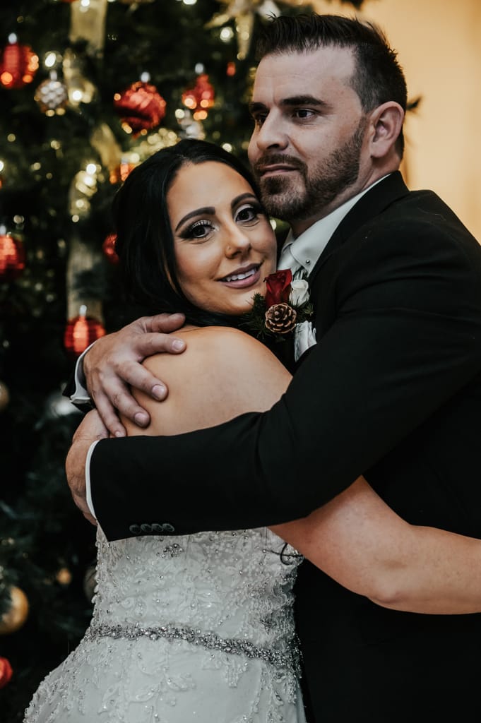 Kristen and Mike on their wedding day, photograph 77 of 122