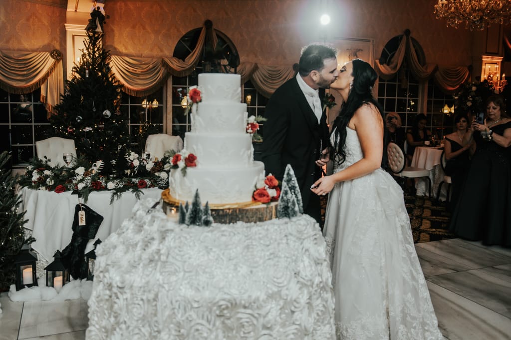 Kristen and Mike on their wedding day, photograph 119 of 122