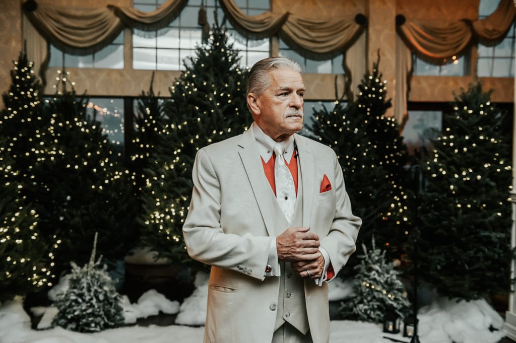 Kristen and Mike on their wedding day, photograph 58 of 122