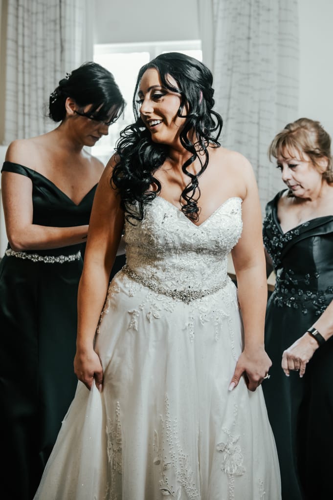 Kristen and Mike on their wedding day, photograph 18 of 122